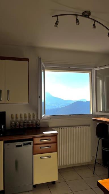 Superbe Appartement 2 Chambres Avec Vue Sur La Mer Et La Montagne Marsella Exterior foto